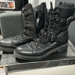 Women black leatherlace up boot zip on the side
